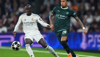 开云体育网页登陆-曼城队史第二次在欧冠半场落后3球，上一次是18年对利物浦